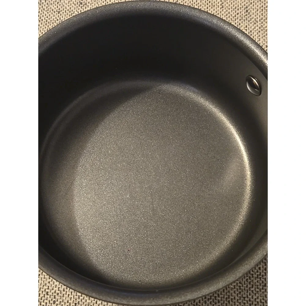 Cuisinart 619-16 Chef's Classic 1.5 Qt Saucepan w/ Lid Non-Stick Hard Anodized